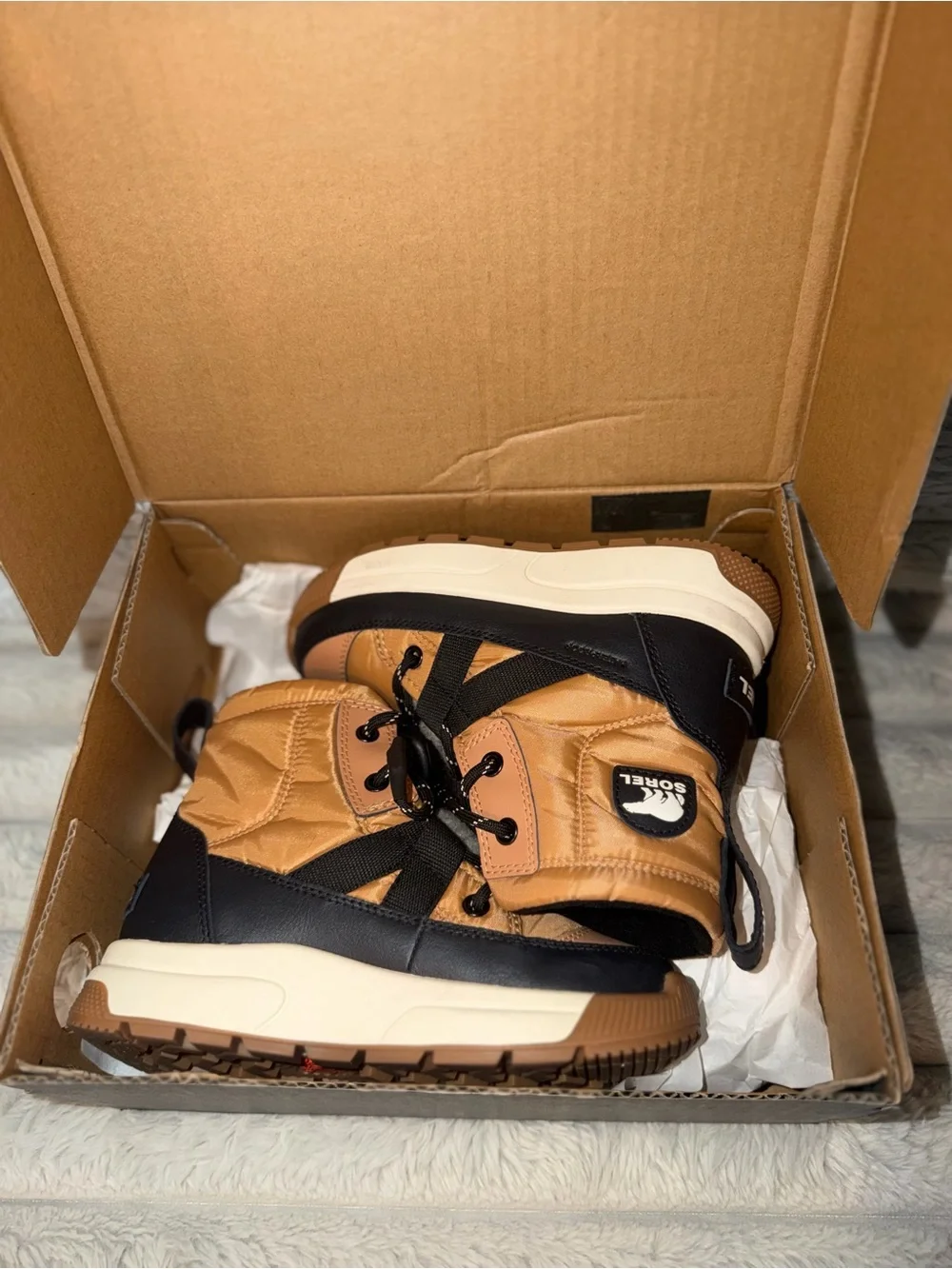 Youth Boys Sorel Snow Boots size 1